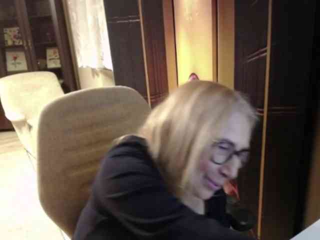 BlondeSofia webcam