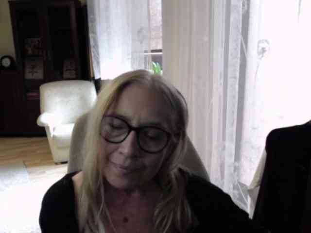 BlondeSofia webcam