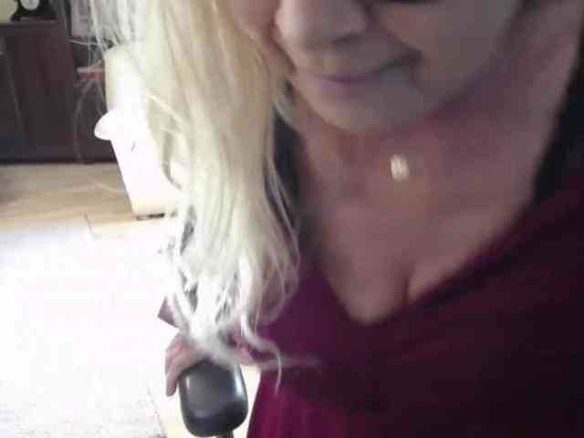 Model: BlondeSofia