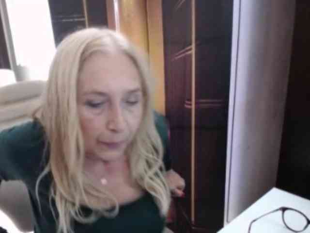 BlondeSofia Live Webcam on BongaCams