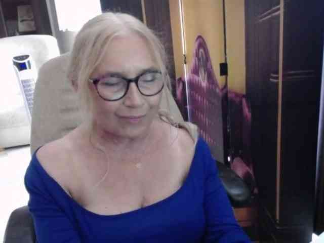 BlondeSofia Live Webcam on BongaCams