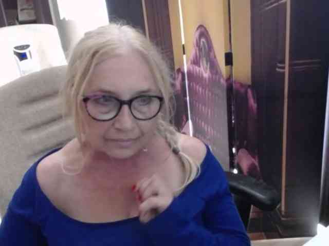 Model: BlondeSofia