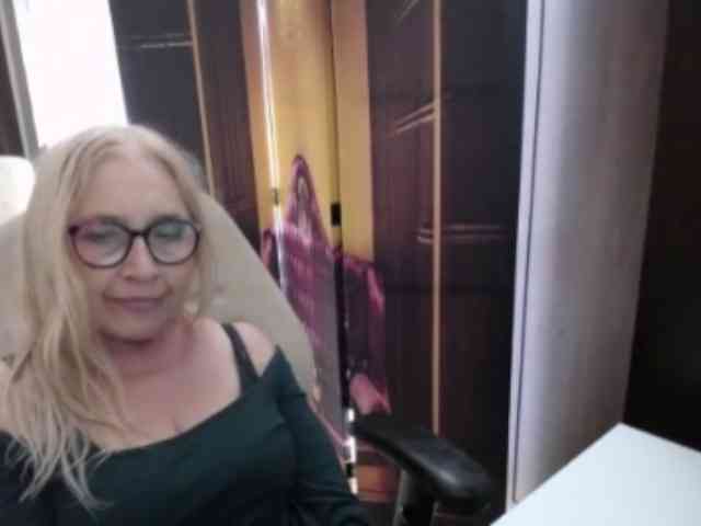 Model: BlondeSofia
