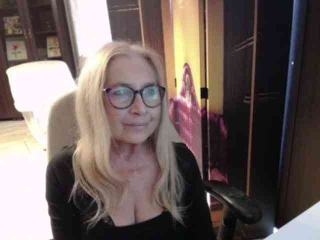 BlondeSofia