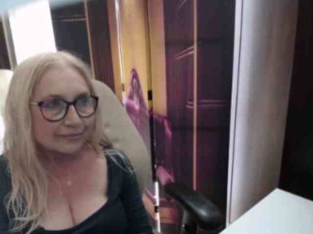 BlondeSofia Live Webcam on BongaCams