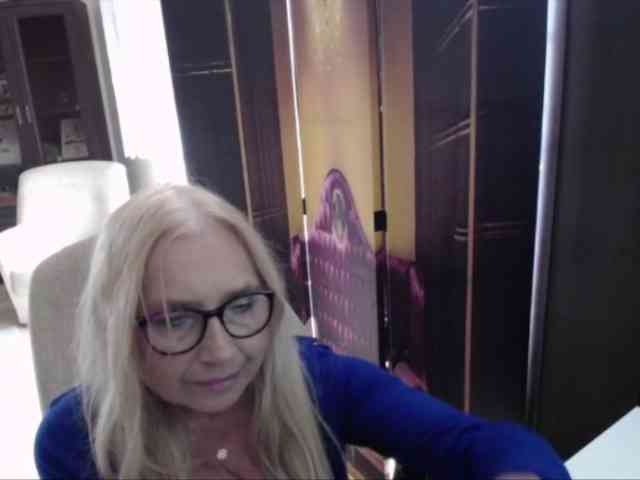 Model: BlondeSofia