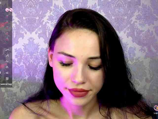 EmilyLuxxxury