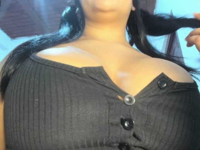 Marianadeepthoat live cam on BongaCams