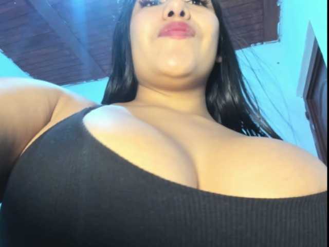 Marianadeepthoat live cam on BongaCams