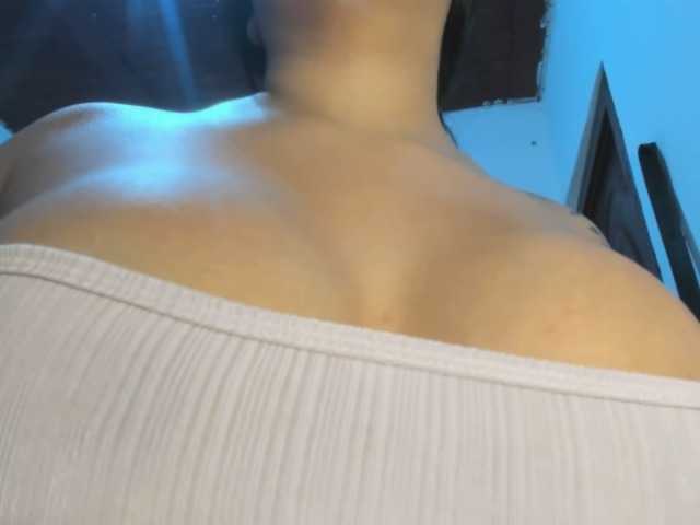Marianadeepthoat live cam preview