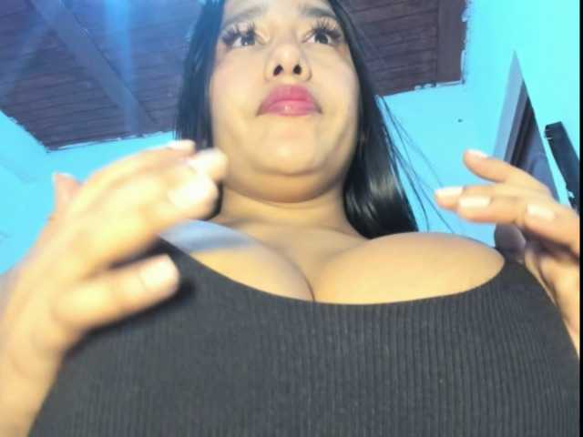 Marianadeepthoat live cam on BongaCams