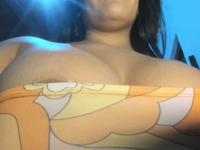 Marianadeepthoat live cam on BongaCams