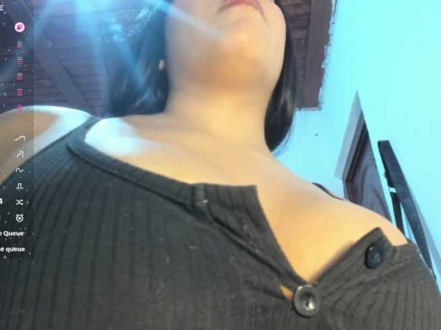 Marianadeepthoat live cam on BongaCams