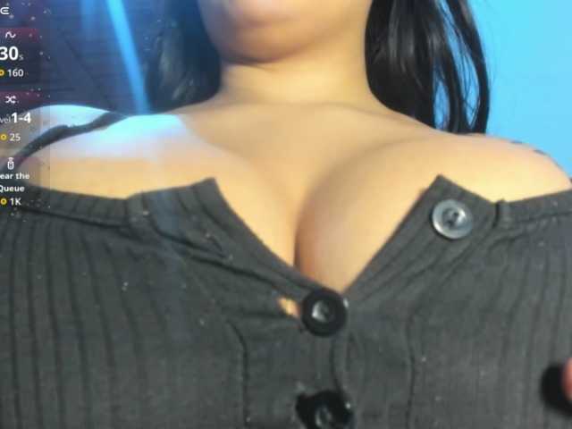Marianadeepthoat live cam on BongaCams