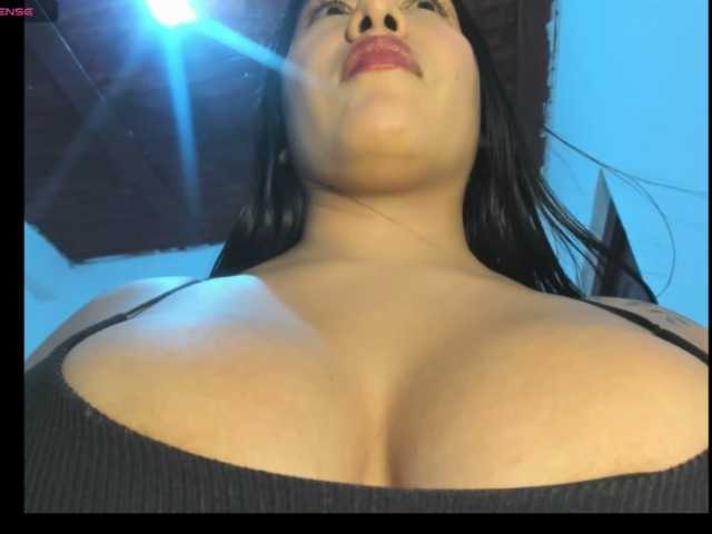 Marianadeepthoat live webcam show