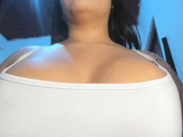 Marianadeepthoat live cam on BongaCams