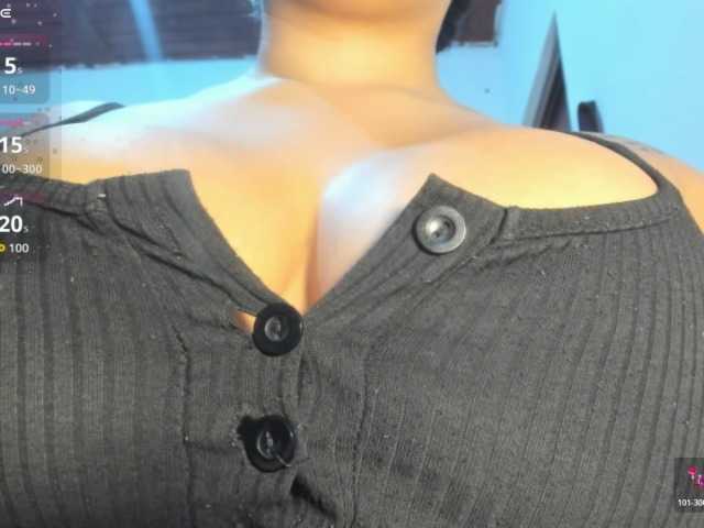 Marianadeepthoat live cam on BongaCams