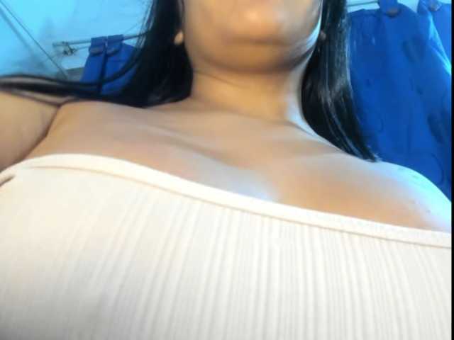 Marianadeepthoat live cam on BongaCams