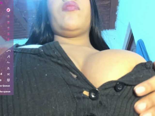 Marianadeepthoat live cam on BongaCams