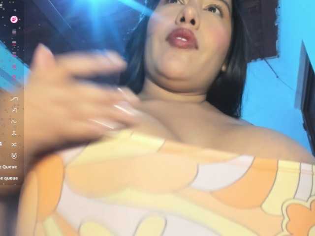 Marianadeepthoat live cam on BongaCams