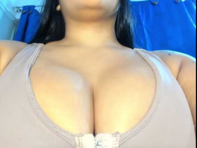 Marianadeepthoat live cam on BongaCams