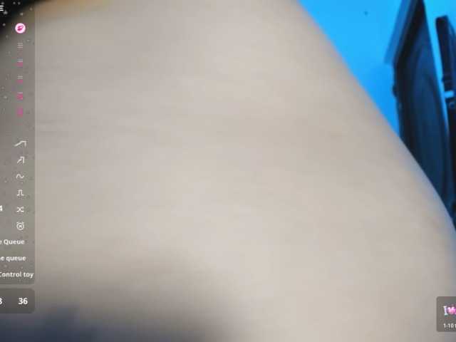 Marianadeepthoat live cam on BongaCams
