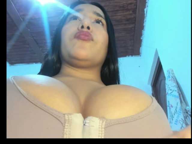 Marianadeepthoat live webcam show