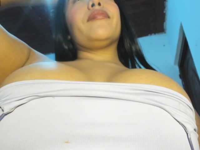 Marianadeepthoat live cam on BongaCams