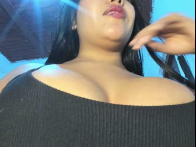 Marianadeepthoat live cam on BongaCams