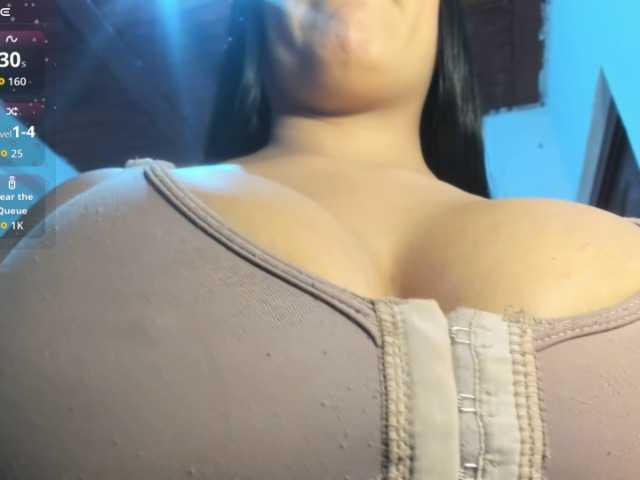 Marianadeepthoat live cam on BongaCams