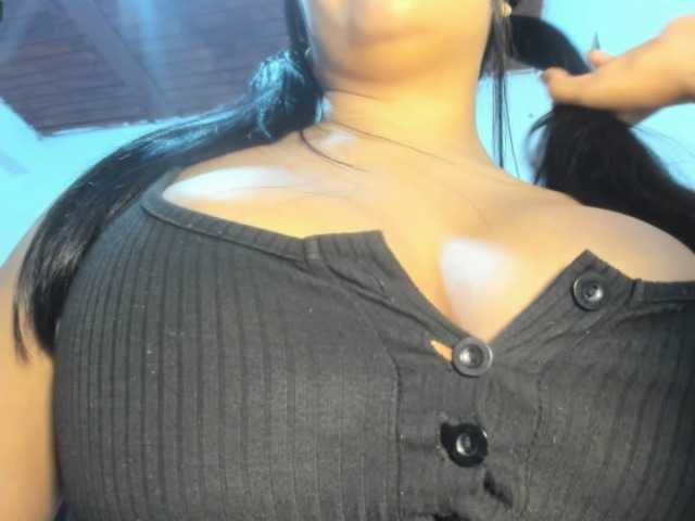 Marianadeepthoat live cam on BongaCams