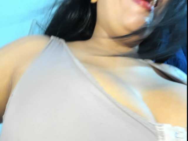 Marianadeepthoat live cam on BongaCams
