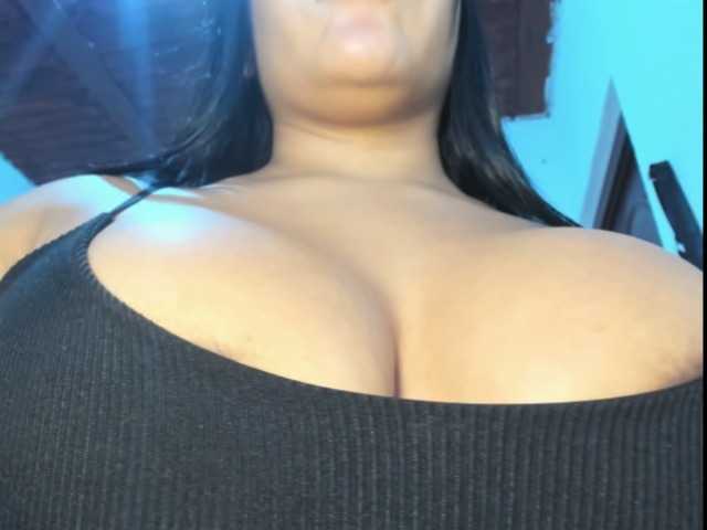 Marianadeepthoat live cam on BongaCams