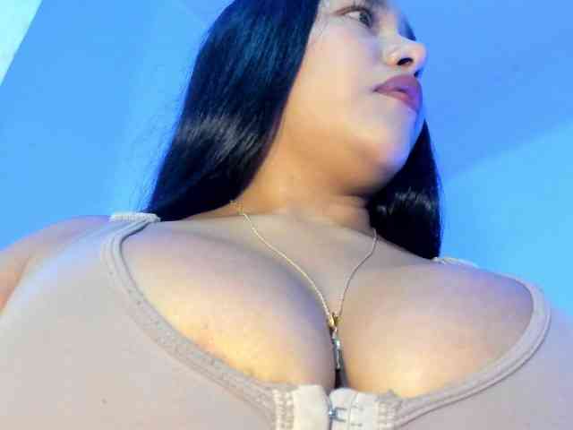 Marianadeepthoat Live Webcam on BongaCams