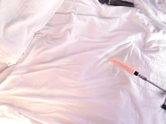 moonamur, en directo ahora en BongaCams