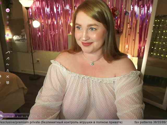 PusssyJuicy webcam