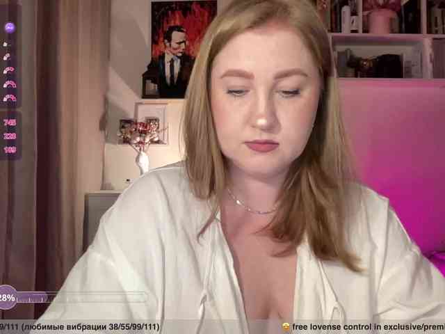 PusssyJuicy webcam