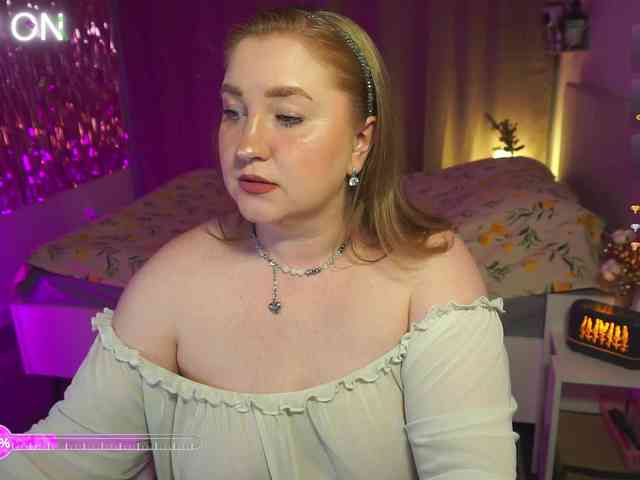PusssyJuicy webcam