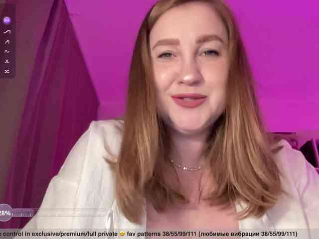 PusssyJuicy webcam