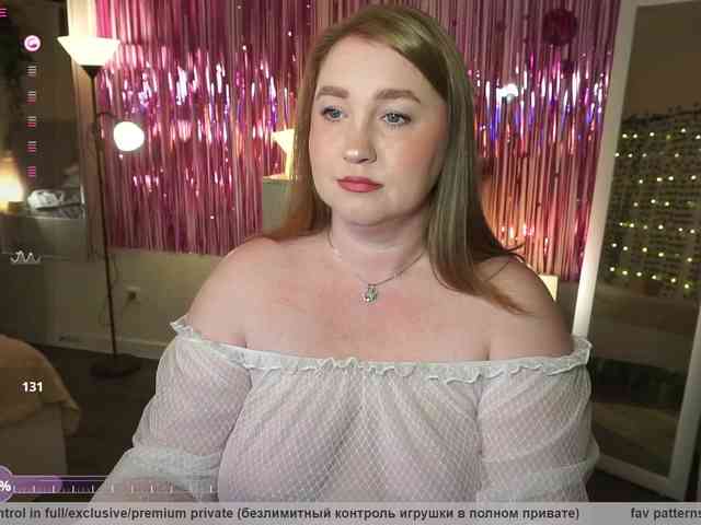 PusssyJuicy webcam