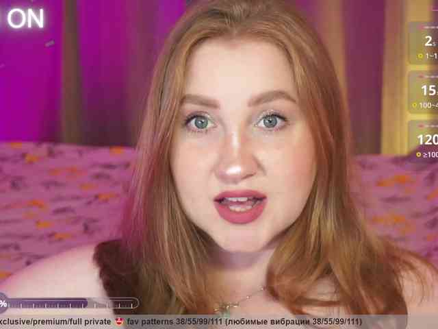 PusssyJuicy webcam