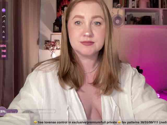 PusssyJuicy webcam