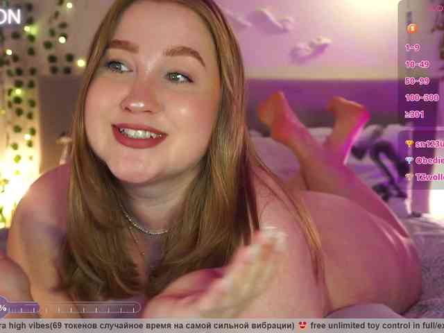 PusssyJuicy webcam