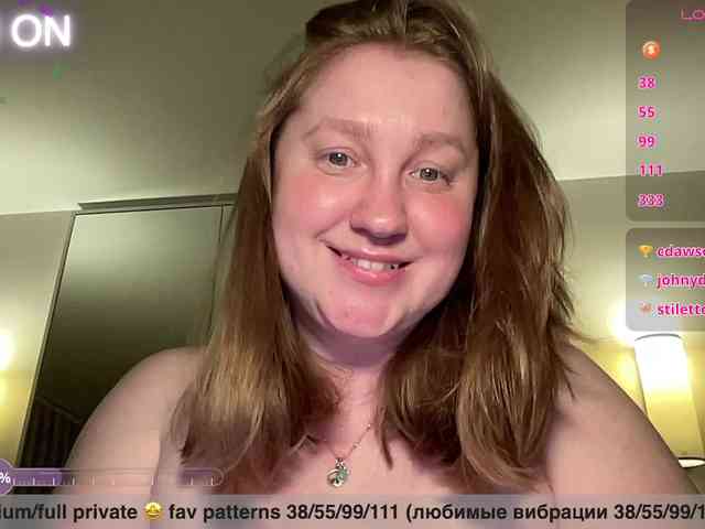 PusssyJuicy webcam