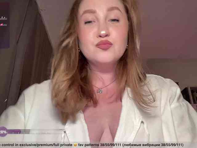 PusssyJuicy webcam