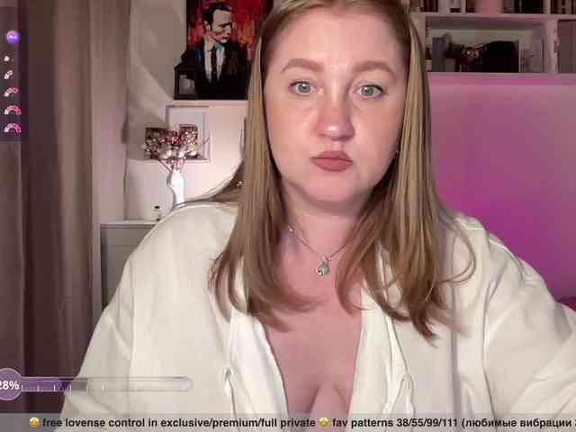 PusssyJuicy webcam