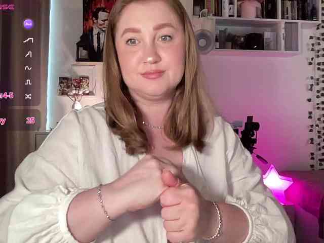 PusssyJuicy webcam