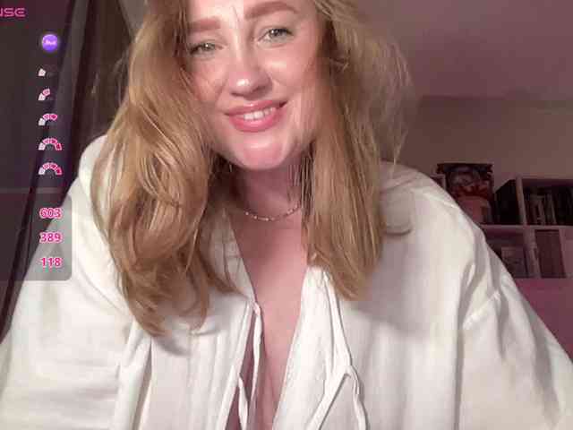 PusssyJuicy webcam