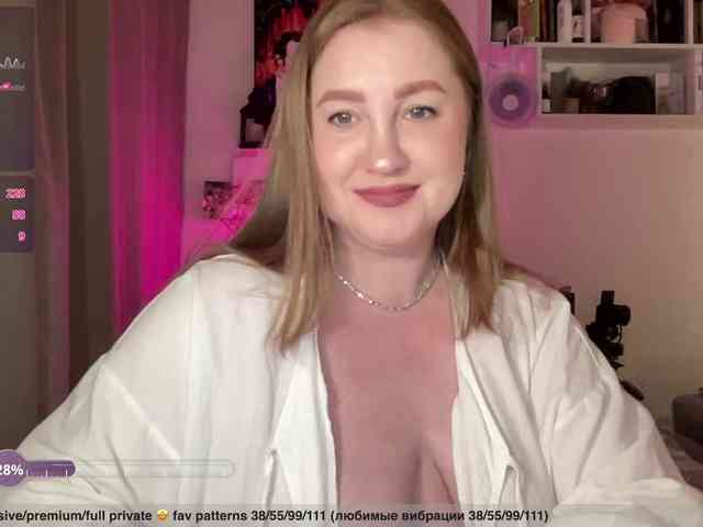 PusssyJuicy webcam