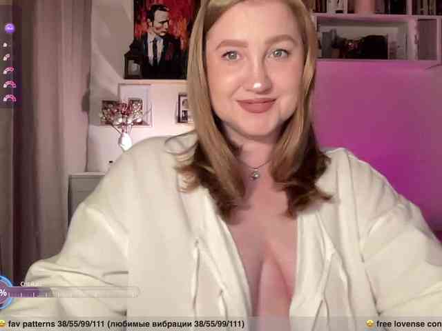 PusssyJuicy webcam